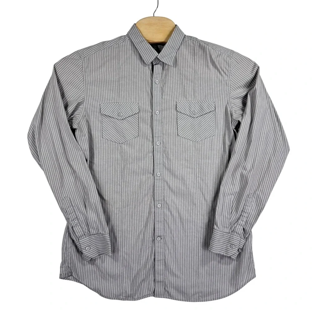 Banana Republic  Mens L Tall Gray Pinstripe Button Down Shirt Long Sleeve Pocket